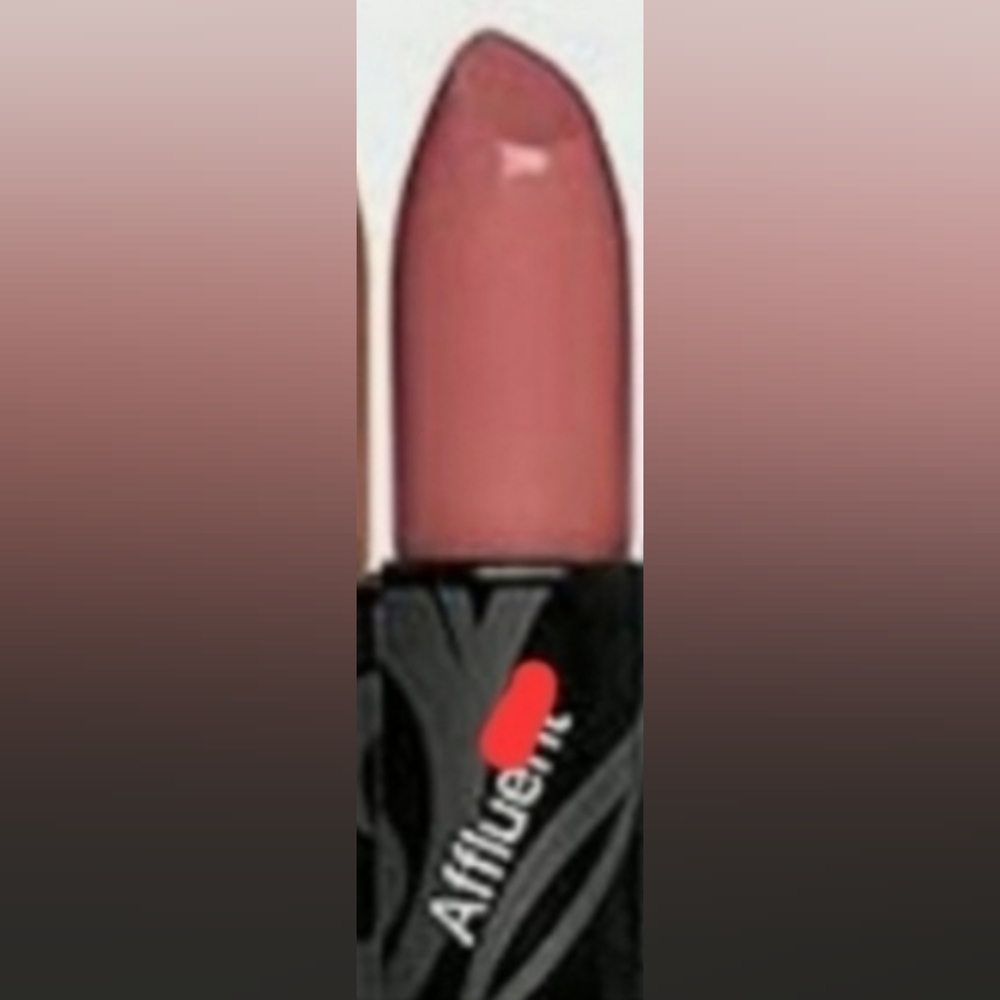 Lipstick Affluent